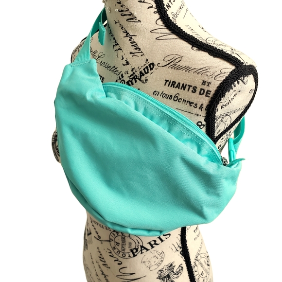 Jansport Seafoam Fanny Pack - Picture 4 of 10